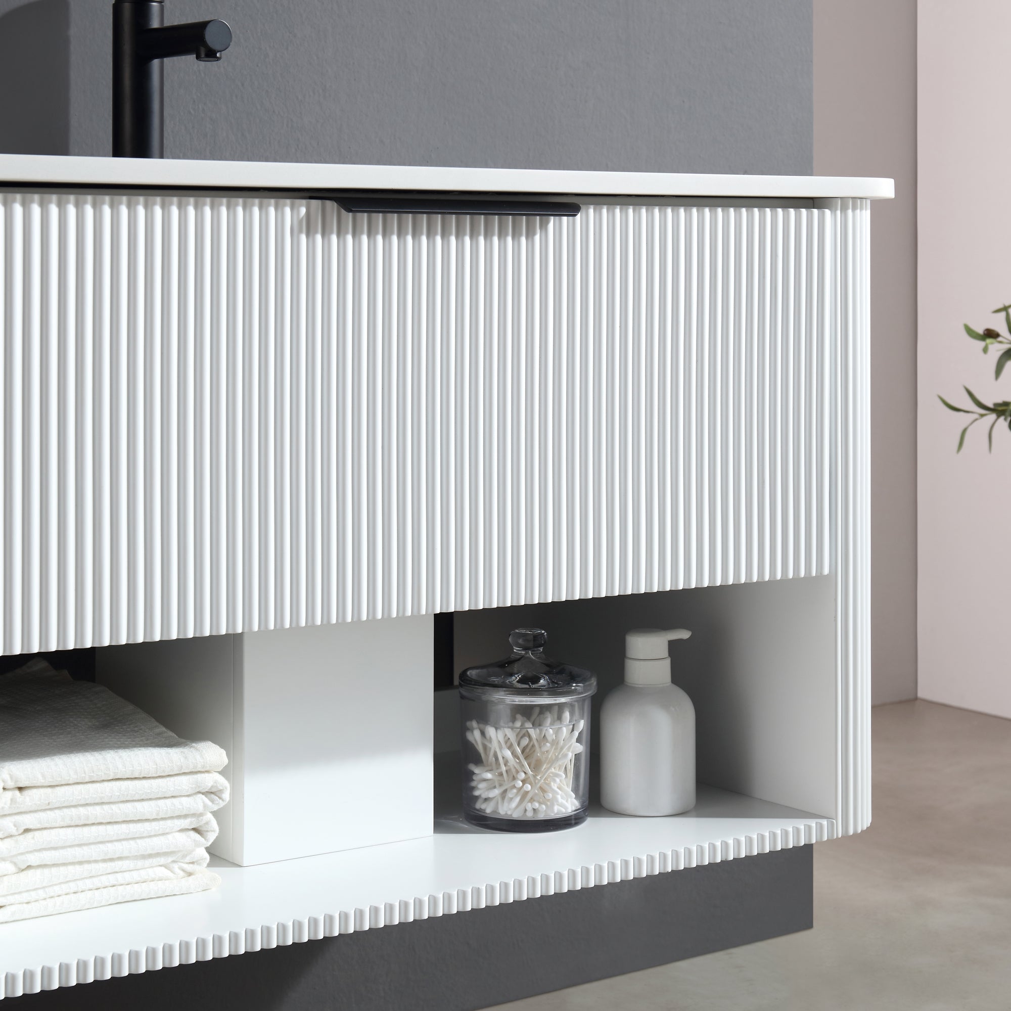 Meuble-lavabo suspendu simple Bella de 36 po blanc pur
